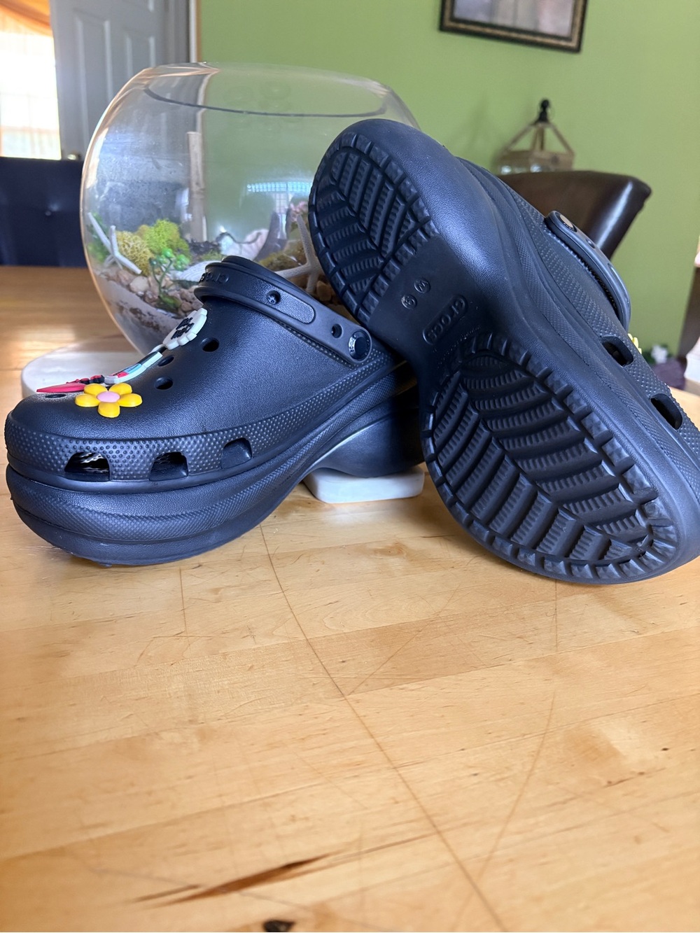 CROCS Black Platform Clogs with Decorative Charms - Picture 3 of 4
